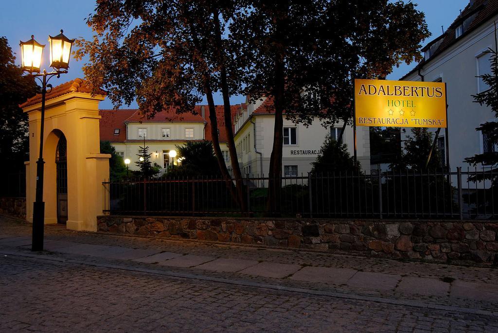Hotel Adalbertus Gniezno Exterior foto